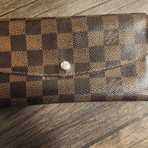 LV Emilie Wallet